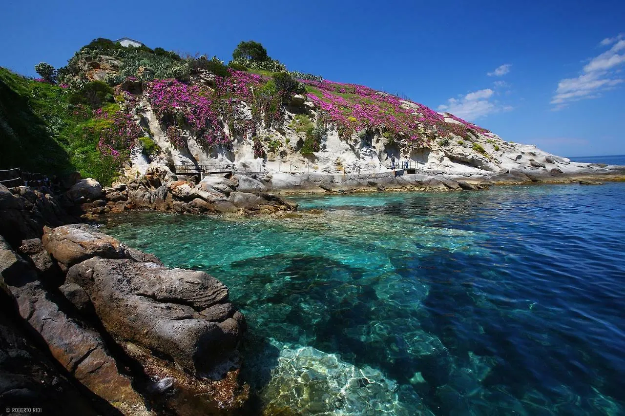Boutique Hotel Ilio Sant'Andrea  Italy